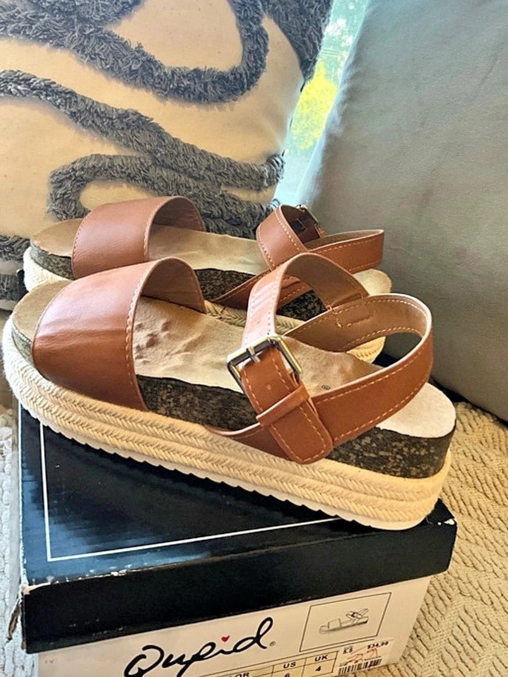 Qupid Women's Brown Platform Wedge Sandals